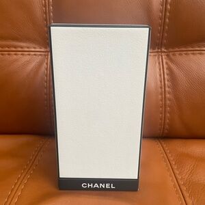 Chanel White and Black Box Empty Gardenia 200ml BOX ONLY